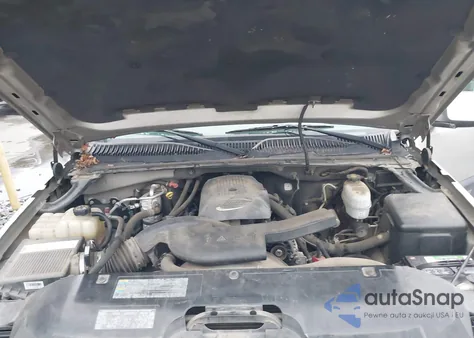 2004 Chevrolet Avalanche 1500 из США, поврежденный, VIN 3GNEC12T54G133257